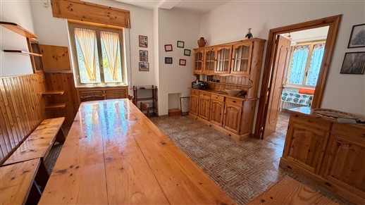 Villa Panoramica In Buone Condizioni Con Trullo Comunicante.